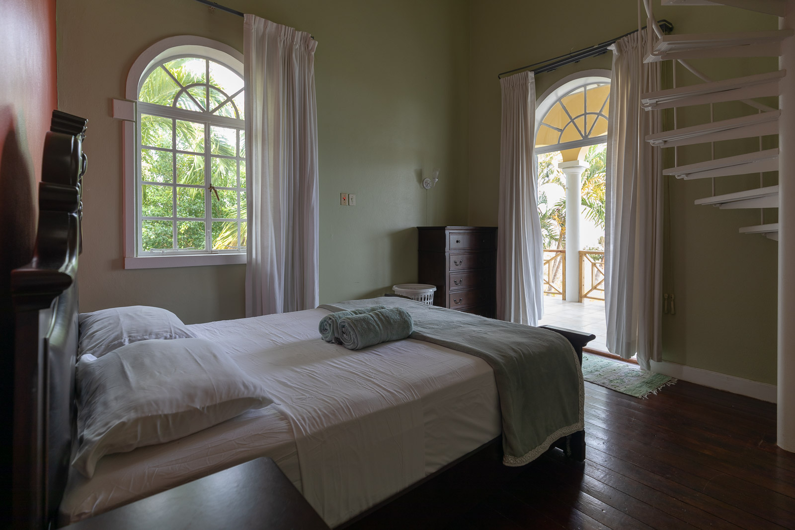 Shepherd's House self-catering vacation accommodation